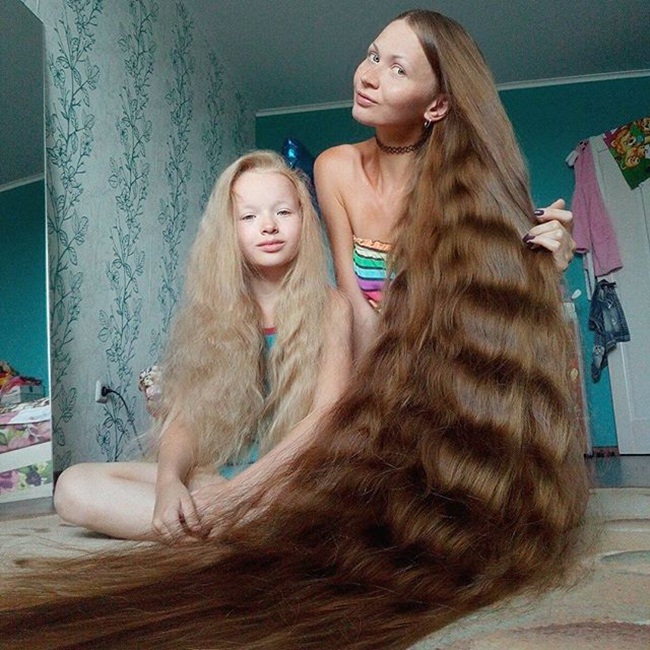 Daria bangga dengan rambutnya/ copyright instagram.com/dashik_gubanova