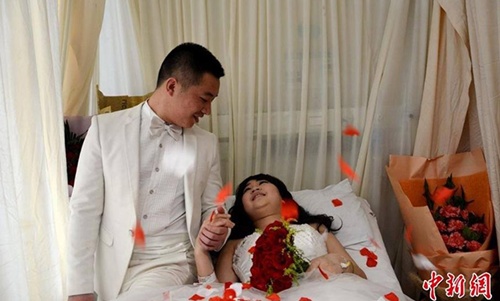 Keduanya berharap untuk bisa segara menikah | Photo: Copyright shanghaiist.com