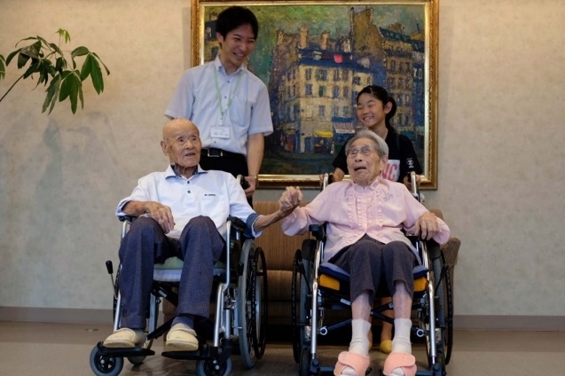 Kakek Masao dan nenek Miyako/copyright REUTERS/Kwiyeon Ha