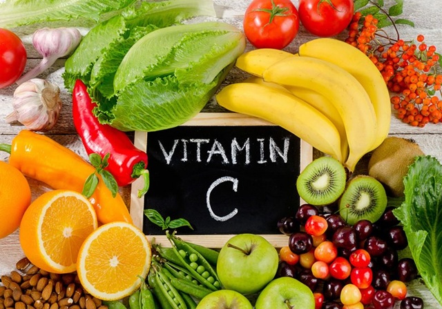Kandungan vitamin C bisa didapat dari buah dan sayur/copyright totalgymdirect.com